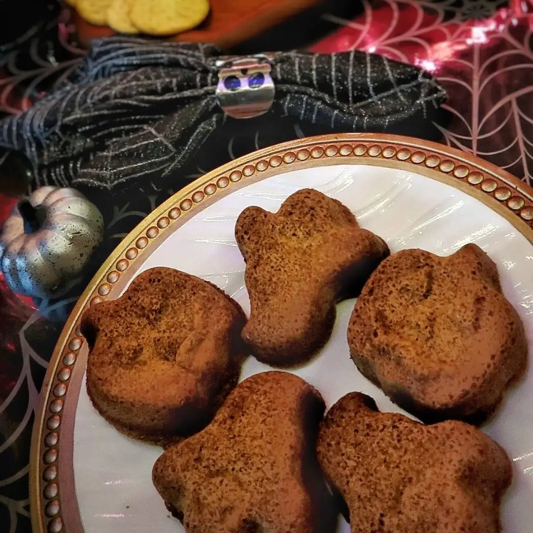 How to Make the World’s Best Spooky Blondie Treats