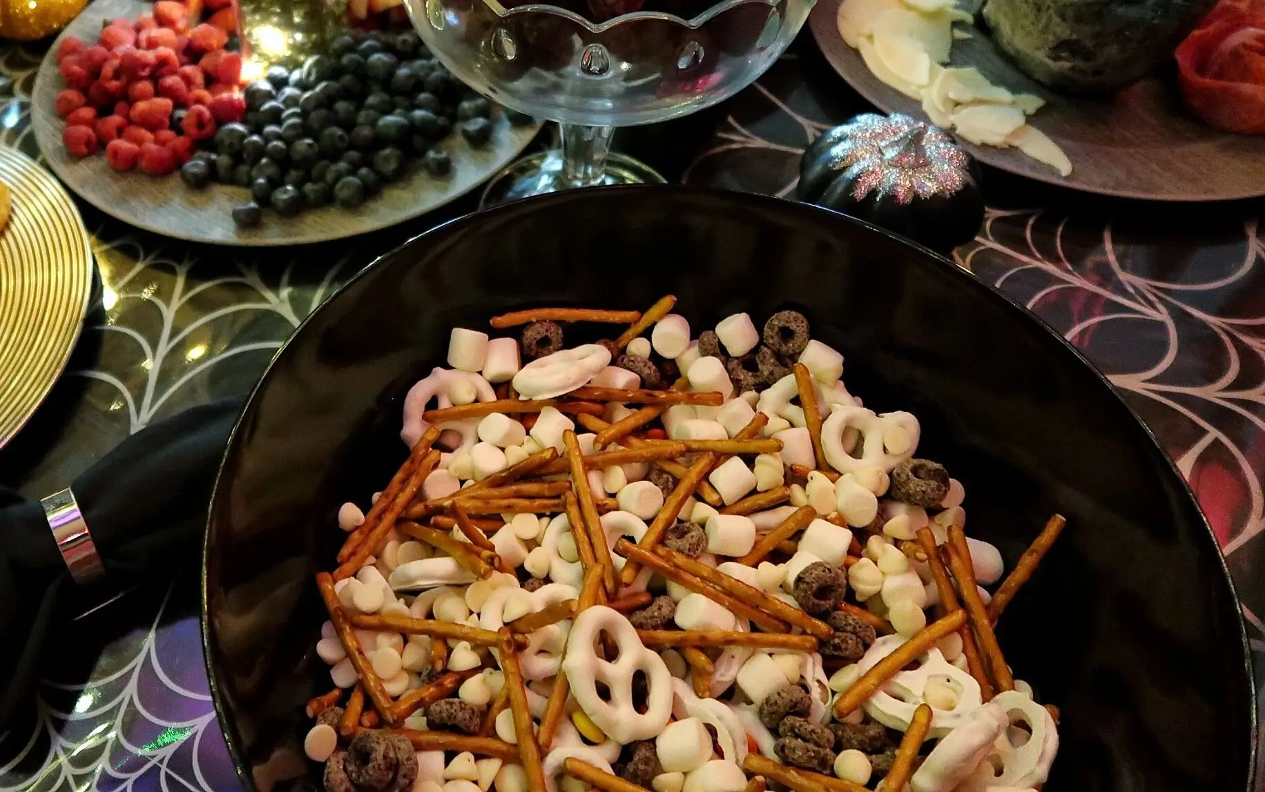 How to Make Lazy Bone Trail Mix